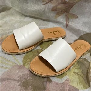 Lulu's White Slide Sandals